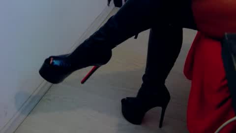 Snapshot of belatrixdomme chatting on 05-16-26, 06:21 BelatrixDomme online show from 05-16-26, 06:21