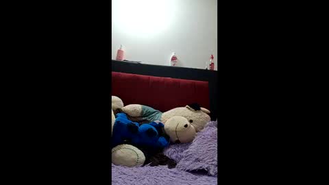 Belen online show from 04-17-26, 03:20