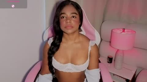 Snapshot of belkis_mills chatting on 04-27-26, 02:26 Belkis online show from 04-27-26, 02:26