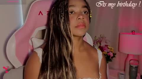 Snapshot of belkis_mills chatting on 05-12-26, 04:04 Belkis online show from 05-12-26, 04:04