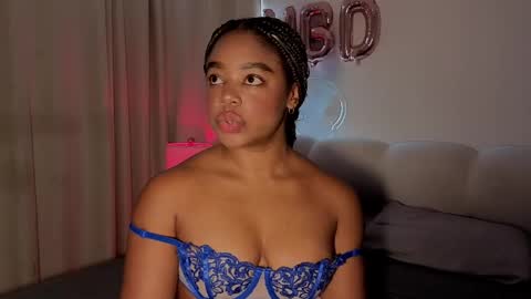 Snapshot of belkis_mills chatting on 05-20-26, 02:23 Belkis online show from 05-20-26, 02:23
