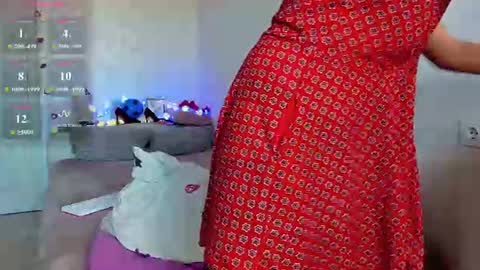 Bella online show from 06-30-26, 05:58