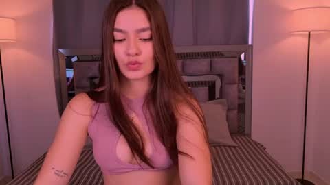 Bella  online show from 07-26-26, 04:03