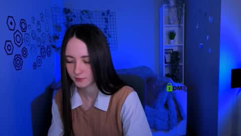 Snapshot of bella_dorn chatting on 03-21-26, 11:15 Bella online show from 03-21-26, 11:15