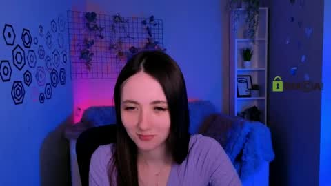 Bella online show from 04-28-26, 12:21