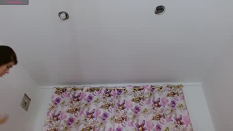 bella_gentle online show from 02-25-26, 10:03