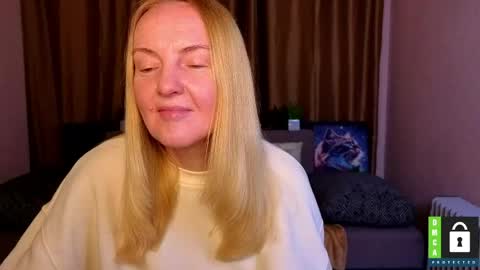 Snapshot of bella_hadatt chatting on 03-27-26, 12:38 Bella online show from 03-27-26, 12:38