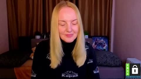 Snapshot of bella_hadatt chatting on 03-28-26, 06:35 Bella online show from 03-28-26, 06:35