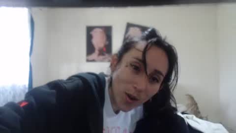 Snapshot of bella_luna34 chatting on 04-23-26, 02:19 bella_luna34 online show from 04-23-26, 02:19