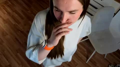 Bella online show from 05-21-26, 02:57