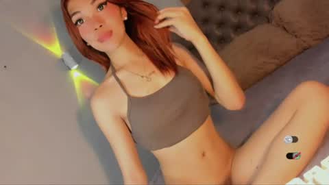 Snapshot of bella_tara chatting on 06-28-26, 11:11 Bella online show from 06-28-26, 11:11