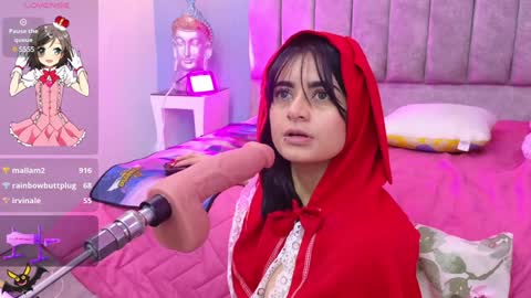 Snapshot of bella_thix chatting on 12-28-24, 06:06 Bella online show from 12-28-24, 06:06