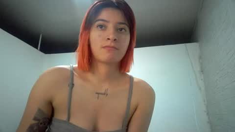 Snapshot of bella_thorne1999 chatting on 07-09-26, 11:42 bella_thorne1999 online show from 07-09-26, 11:42