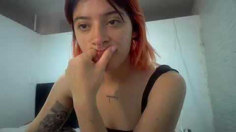 Snapshot of bella_thorne1999 chatting on 07-28-26, 07:04 bella_thorne1999 online show from 07-28-26, 07:04