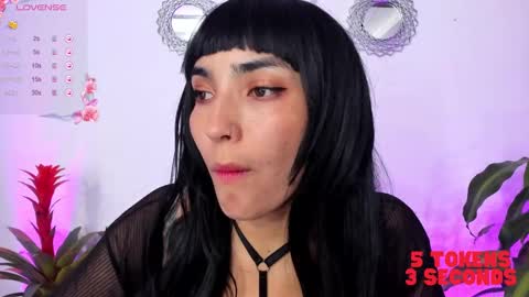 Bella online show from 01-13-25, 03:23