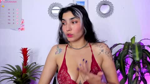 Bella online show from 01-25-25, 03:09