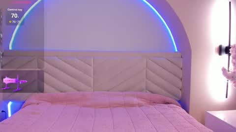 Bella online show from 03-27-26, 12:16