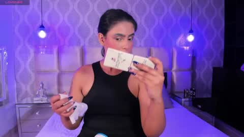 Snapshot of bellaagrace chatting on 06-07-26, 04:05 bellaagrace online show from 06-07-26, 04:05