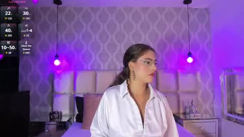 Snapshot of bellaagrace chatting on 06-14-26, 04:14 bellaagrace online show from 06-14-26, 04:14
