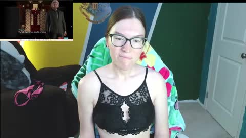 Snapshot of bellablake96 chatting on 05-06-26, 06:02 BellaBlake96 online show from 05-06-26, 06:02