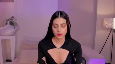 Snapshot of bellaconnor_ chatting on 07-02-26, 04:18 Bella online show from 07-02-26, 04:18