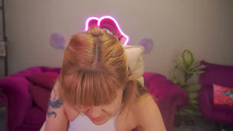 Bella online show from 03-28-26, 03:33