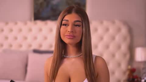 Bella online show from 04-11-26, 06:23