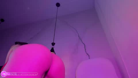 LUCIANA online show from 05-27-26, 09:01
