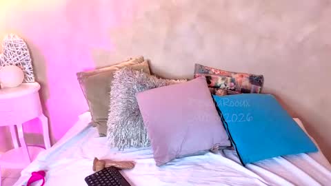 bellarooux online show from 05-29-26, 12:47