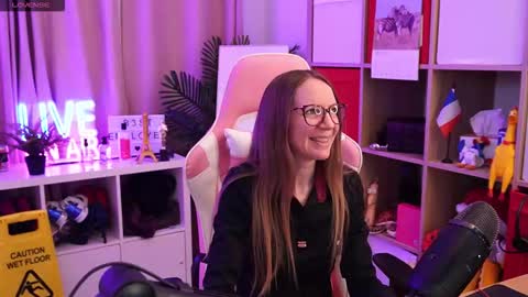 Alice online show from 03-26-26, 07:47