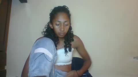 belle_annah online show from 05-12-26, 04:09