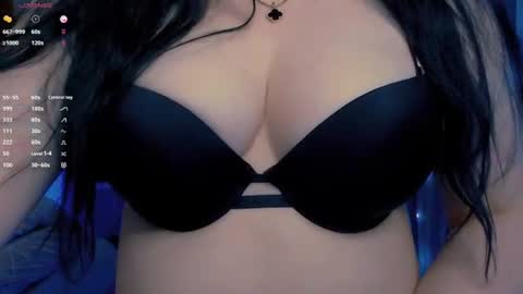 Snapshot of bellelovexx chatting on 06-26-26, 01:59 Hello I am kind friendly and cute girl online show from 06-26-26, 01:59