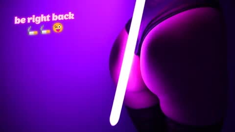 Your Annabelle Wolf  online show from 04-19-26, 03:00