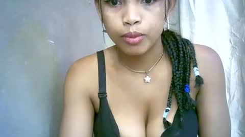 Snapshot of bellibellah chatting on 04-01-26, 08:37 BelliBellah online show from 04-01-26, 08:37