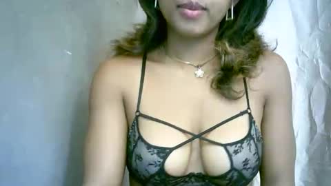 Snapshot of bellibellah chatting on 04-09-26, 10:53 BelliBellah online show from 04-09-26, 10:53