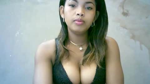 Snapshot of bellibellah chatting on 04-15-26, 06:42 BelliBellah online show from 04-15-26, 06:42