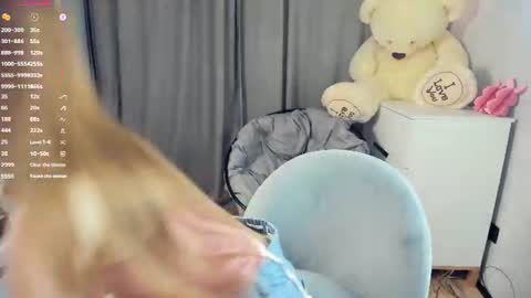 Snapshot of bellidream chatting on 06-30-26, 09:16 Bella online show from 06-30-26, 09:16