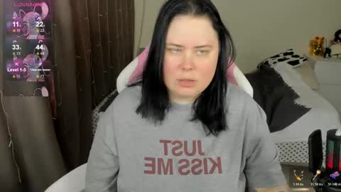 LinaBoo online show from 03-25-26, 09:59