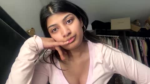 bengalibaddie7_x online show from 05-18-26, 08:36