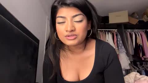 bengalibaddie7_x online show from 05-23-26, 07:35