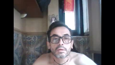 benidorm9 online show from 05-24-26, 05:29