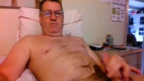 Snapshot of bennybutterfly007 chatting on 06-15-26, 08:05 bennybutterfly007 online show from 06-15-26, 08:05