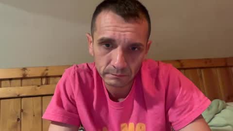 Snapshot of bennymn chatting on 06-24-26, 05:39 benny and innocentvixon online show from 06-24-26, 05:39