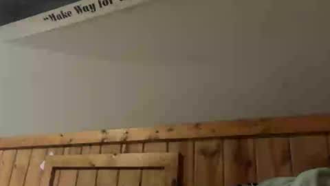 Snapshot of bennymn chatting on 07-26-26, 01:18 benny and innocentvixon online show from 07-26-26, 01:18