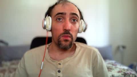 bentish online show from 08-09-26, 07:24