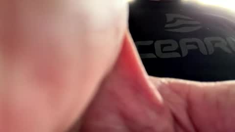 Snapshot of benz10001 chatting on 05-03-26, 05:30 benz10001 online show from 05-03-26, 05:30