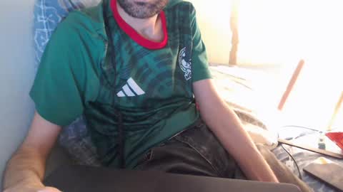 Snapshot of berceuse111 chatting on 06-12-26, 08:35 berceuse111 online show from 06-12-26, 08:35