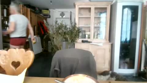 Martin online show from 02-06-25, 11:54