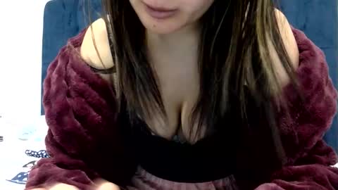 tixxie  online show from 06-07-26, 10:08