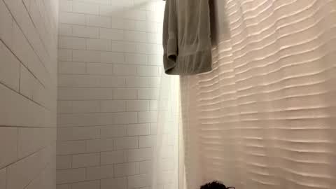 Snapshot of berriess_ chatting on 04-30-26, 11:49 berriess_ online show from 04-30-26, 11:49